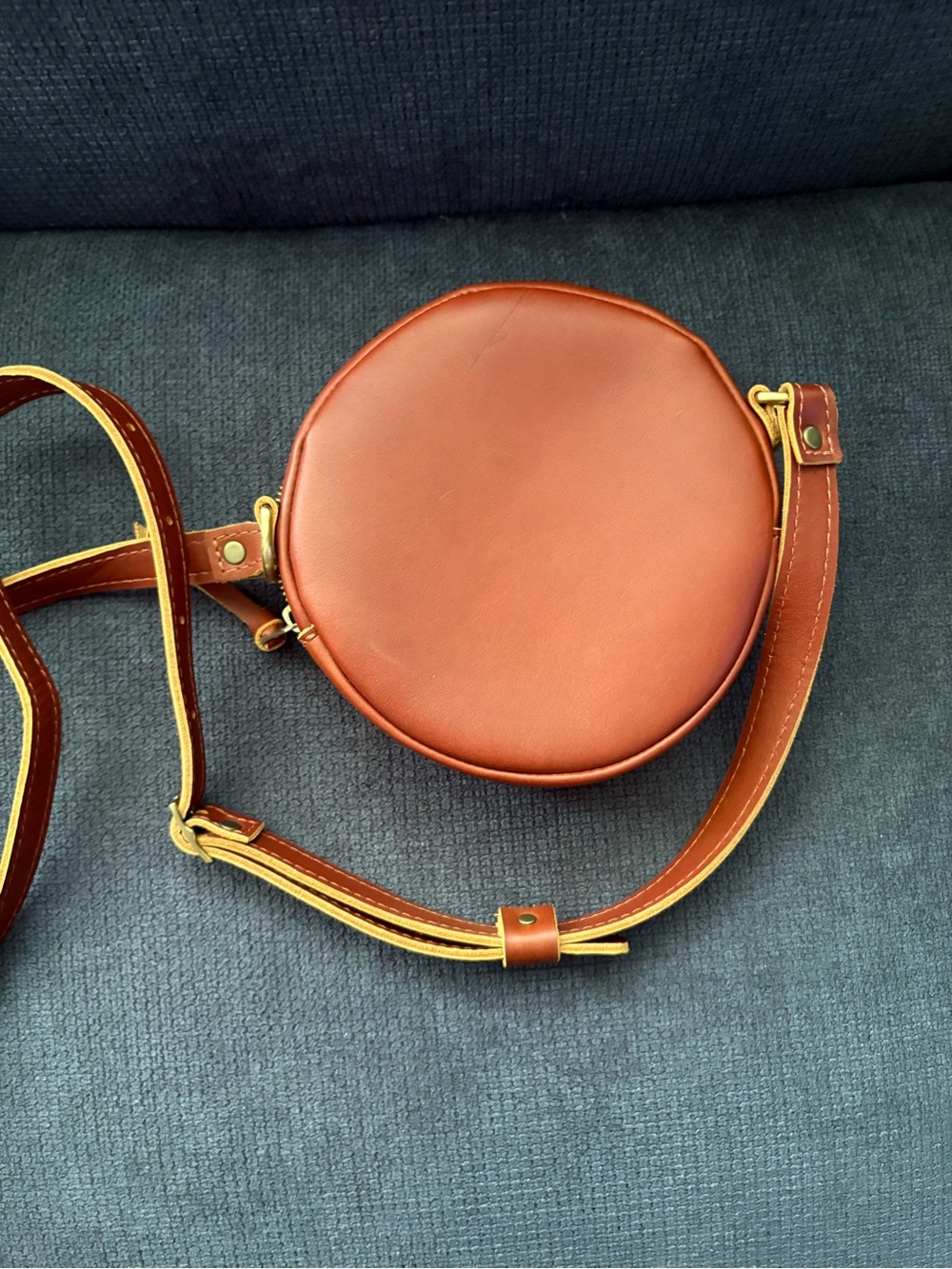 Portland Leather Goods Honey Circle Crossbody Bag - Picture 2 of 8